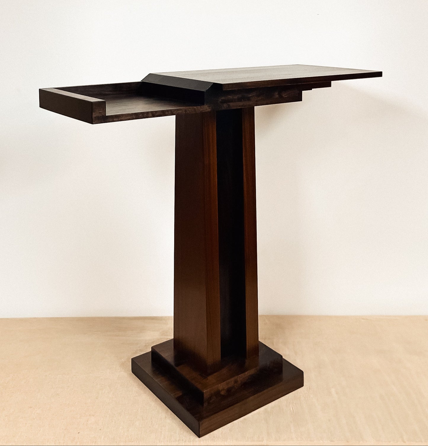 PRAETORIAN CONSOLE