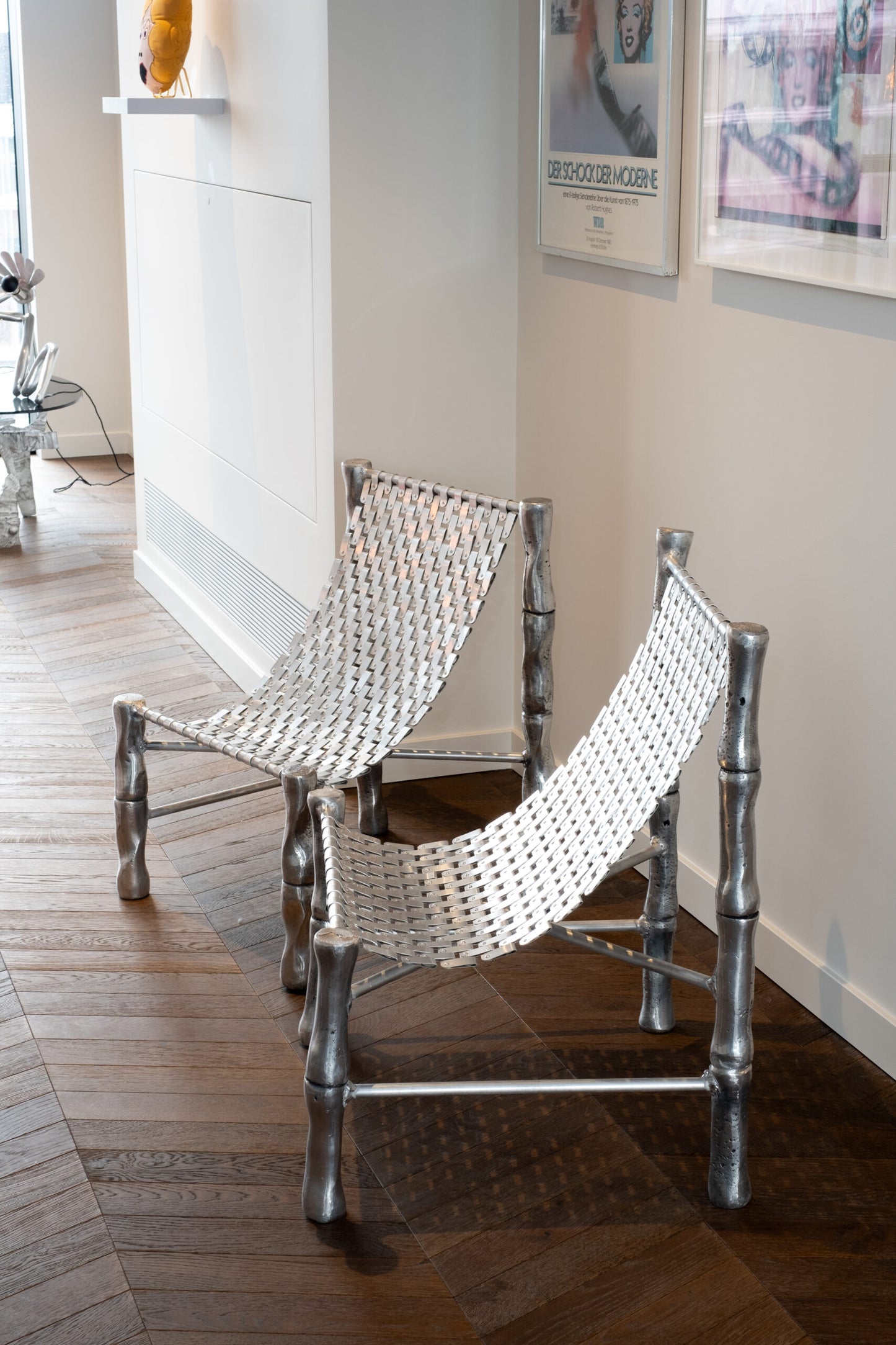 BONE CHAIR