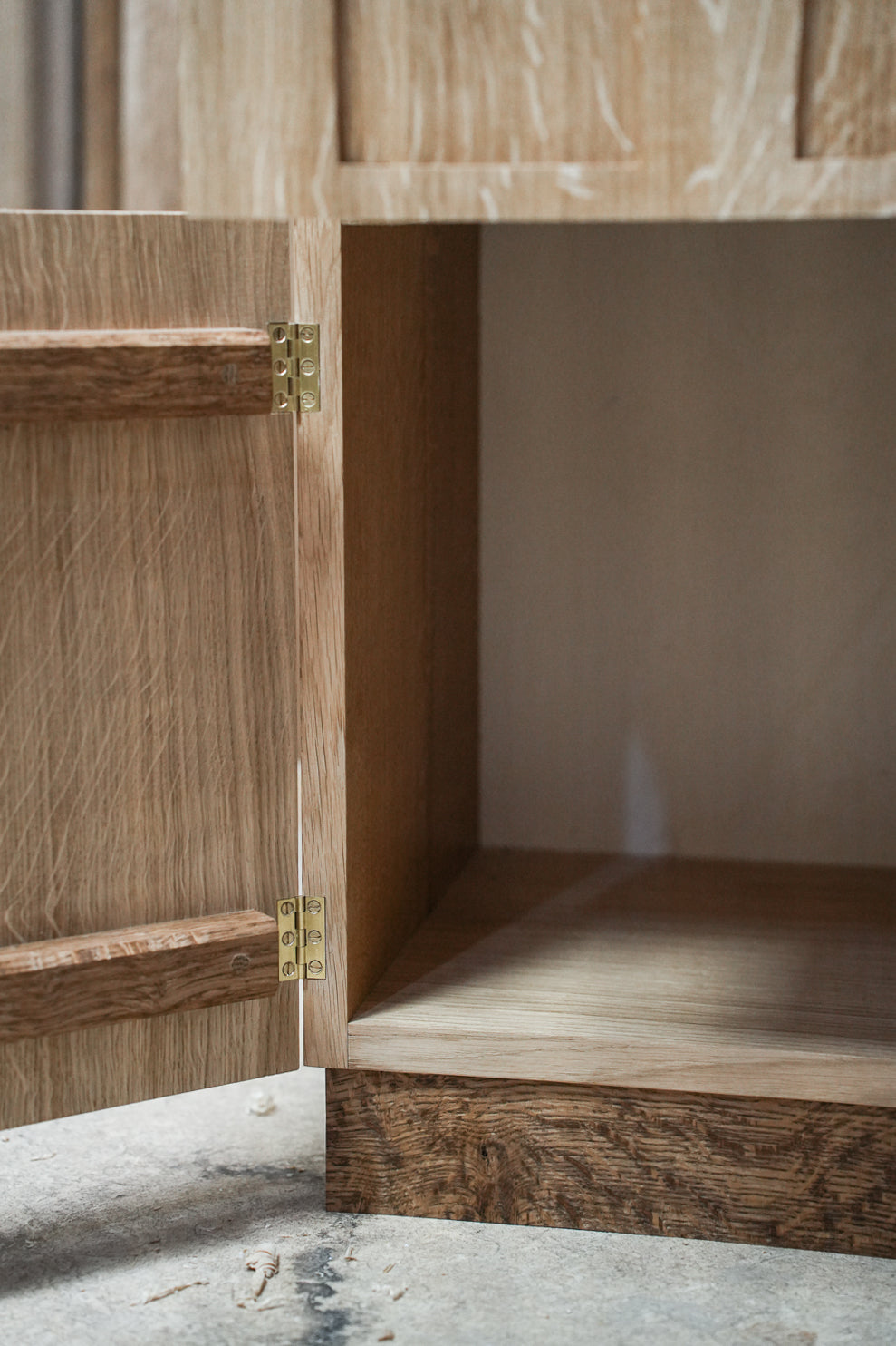 TERRACE SIDE TABLE
