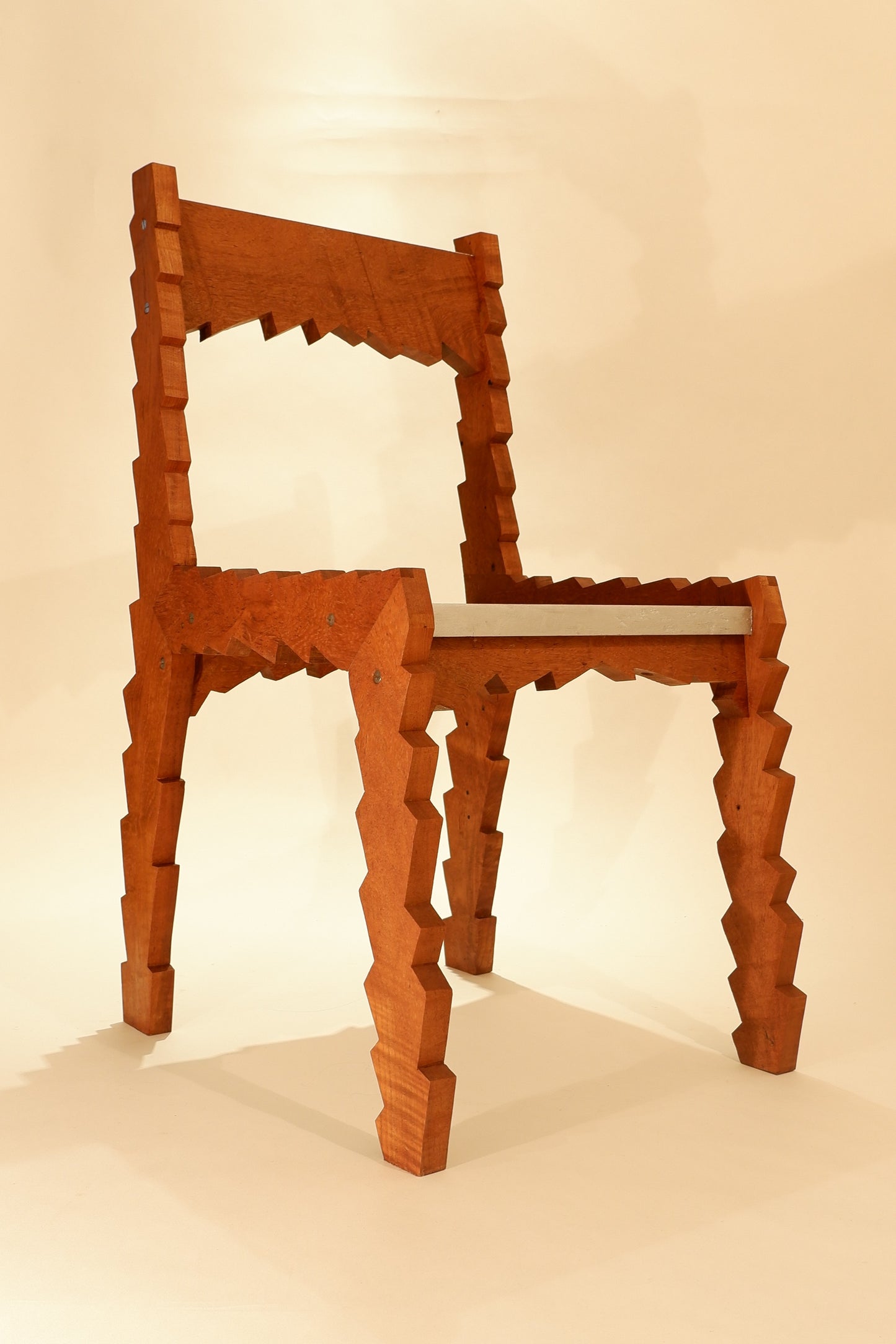 SHOCKING CHAIR