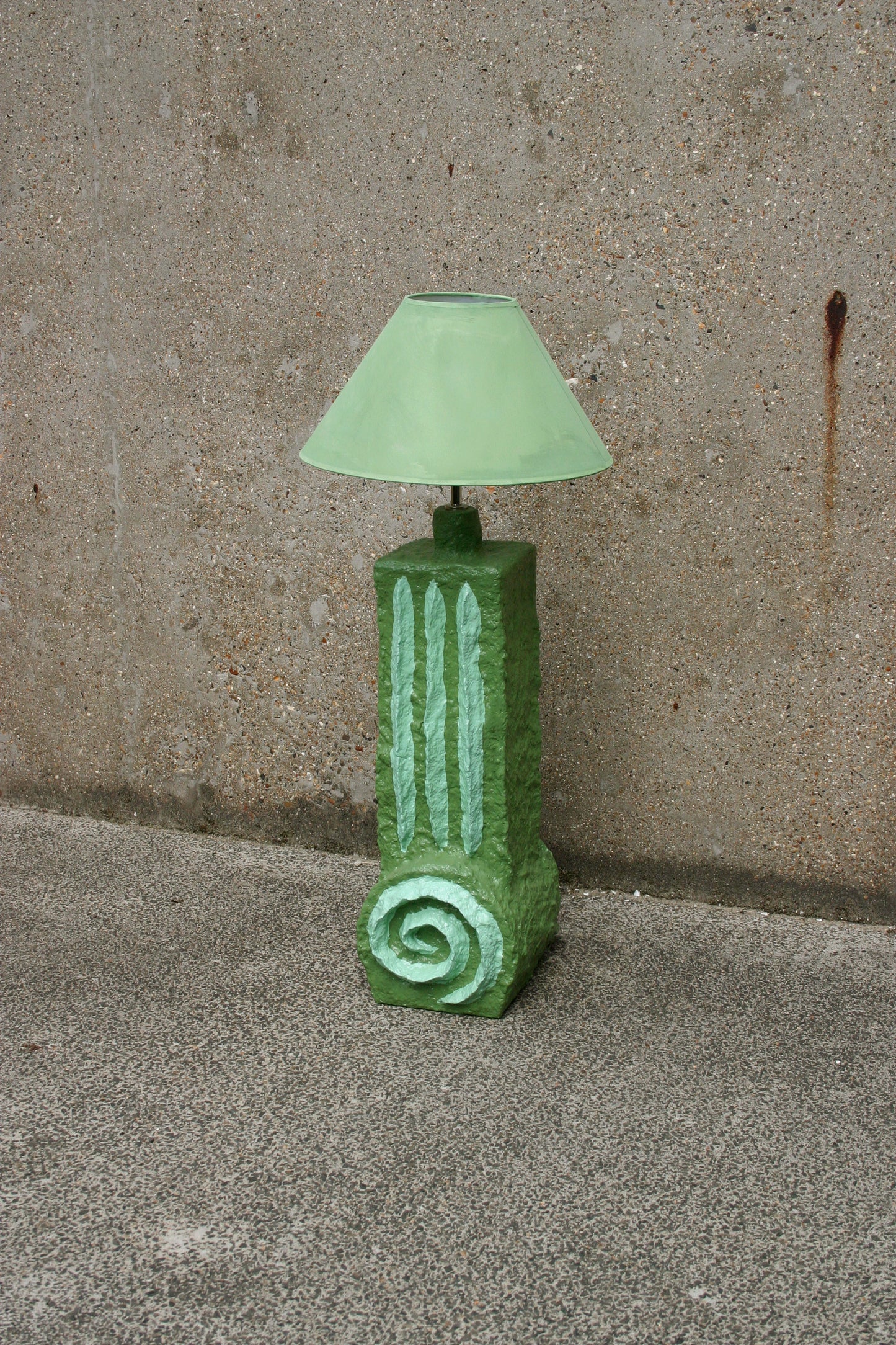 GREEN RIGID LAMP