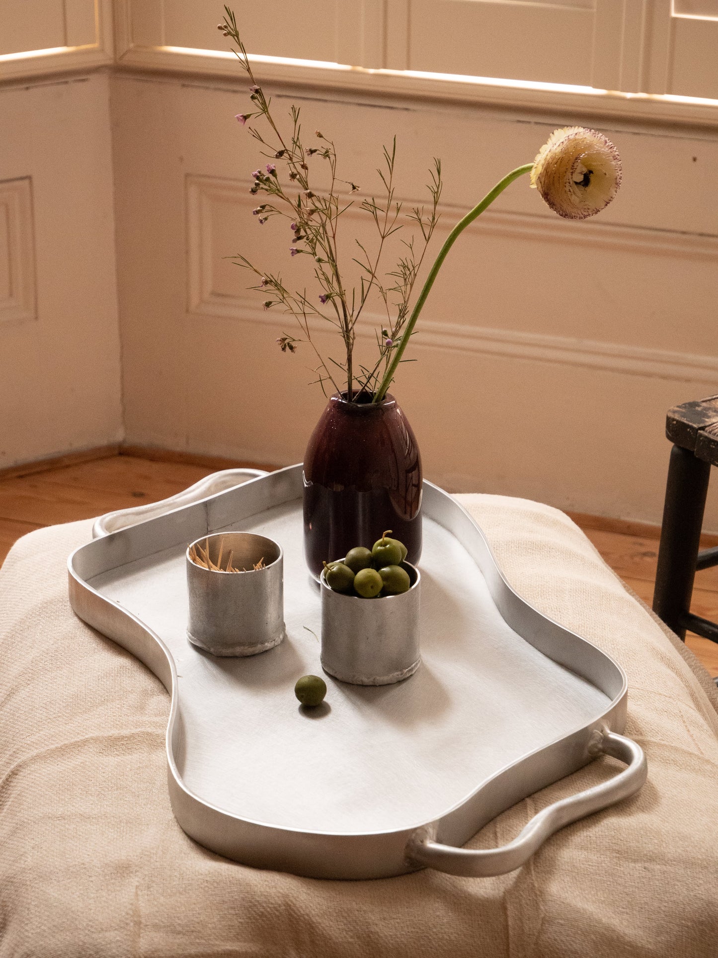SERVING TRAY