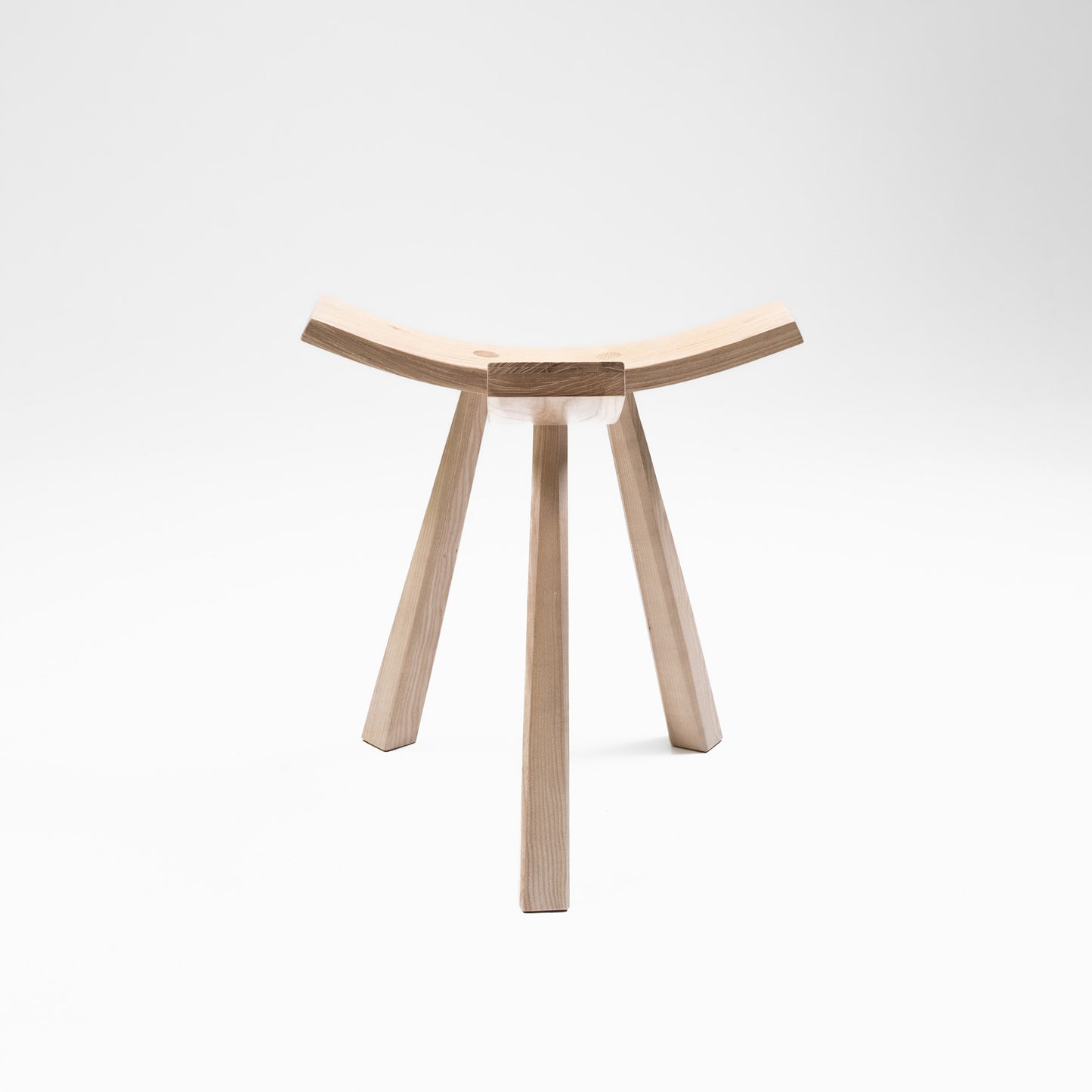 'T' STAKED STOOL