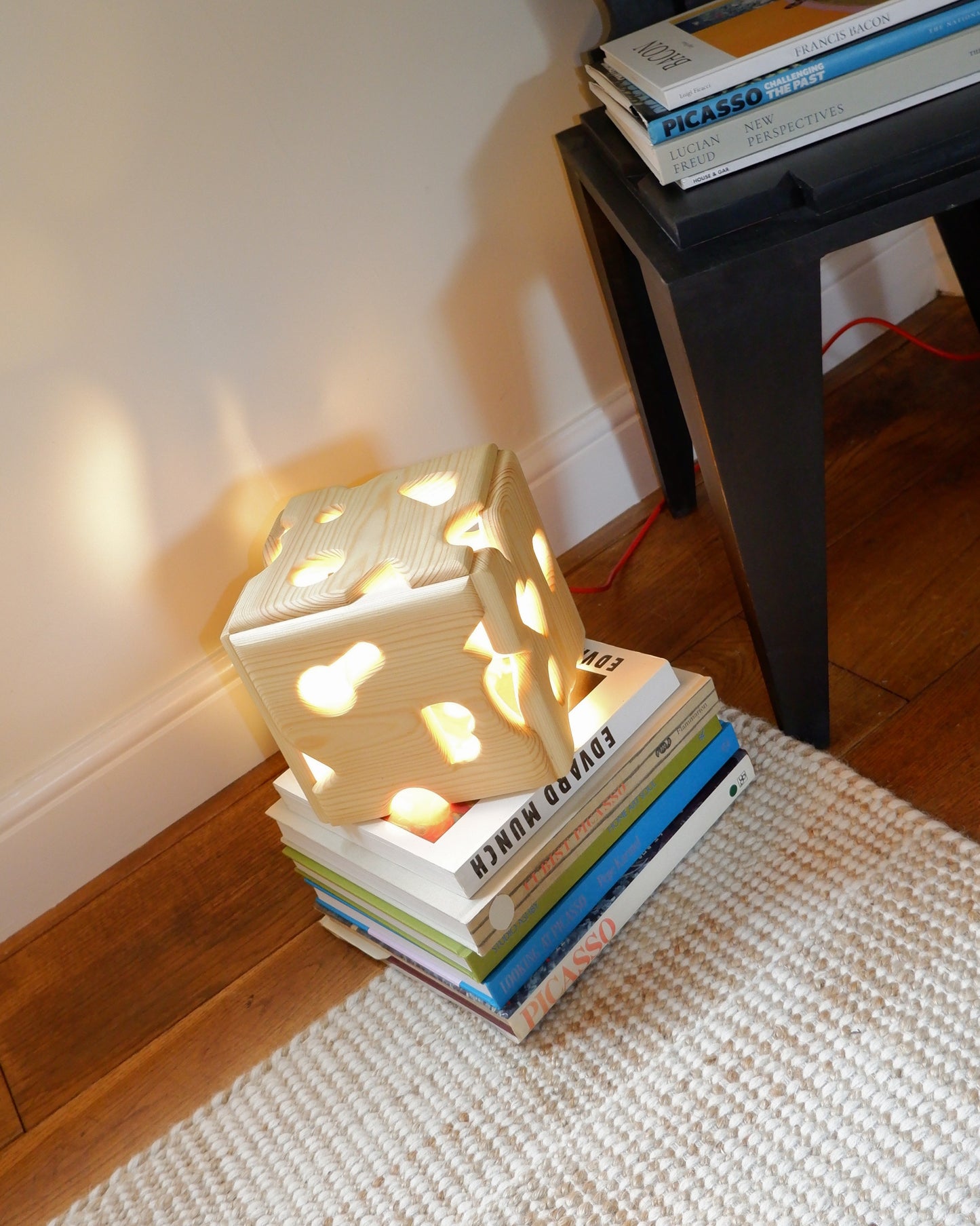 CUT OUT LIGHT CUBE